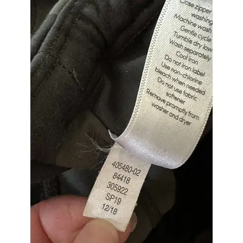 Athleta  Camo Contender 7/8 Tight Leggings Green 405480-02 Women Size Small