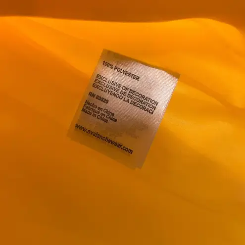 Avalanche Outdoor Supply Company Yellow Hooded Rain Jacket Women's Small