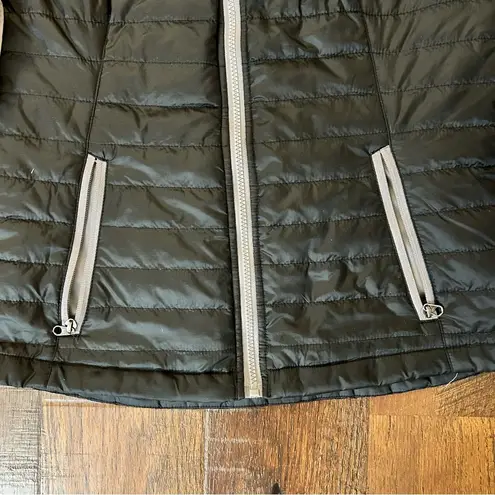 Charles River Apparel black/grey puffer jacket, size M