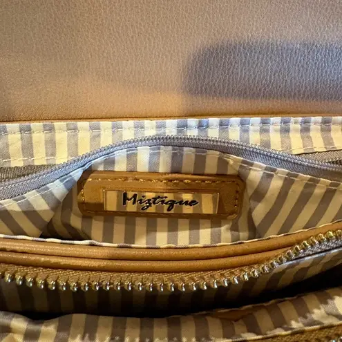 Miztique designer collection cross body tan purse gold accents