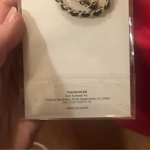 Target NWT 2-in-1 Eyewear and Necklace Chain Gold and Black