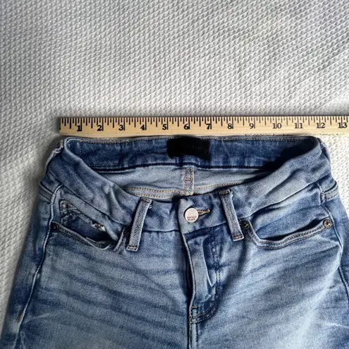 BKE Buckle Black No. 53 Bootcut Blue Jeans Womens 24x34 Light Wash Stretch Denim Size 24