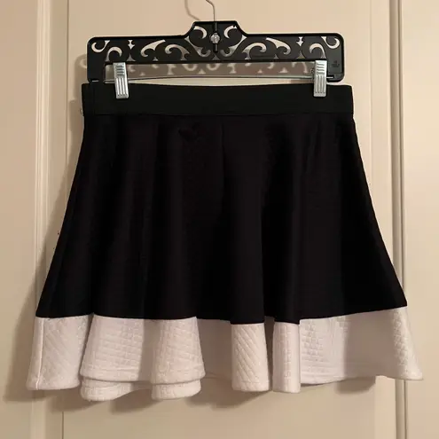 Tres Bien Miranda Lambert x The Pink Pistol Skirt L