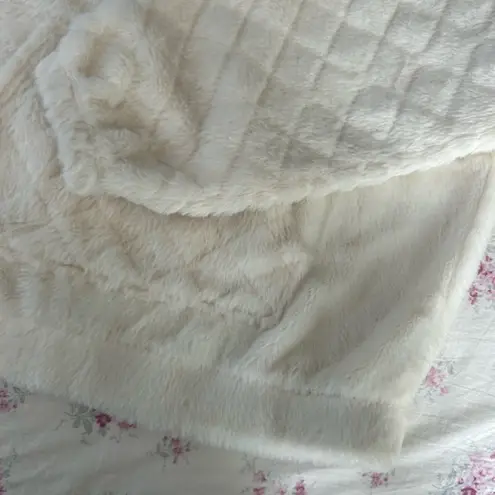 No Boundaries NOBO fluffy quarter zip jacket