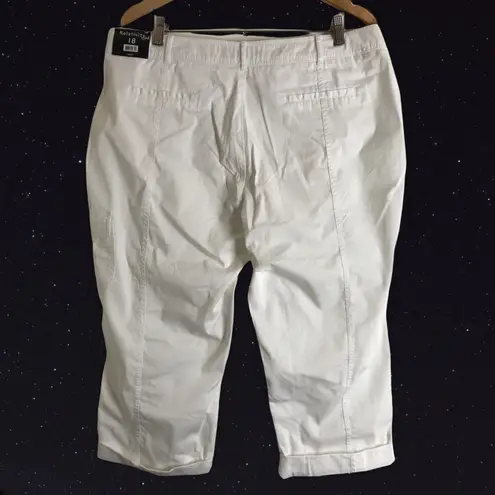 Relativity White Capri Pants size 18