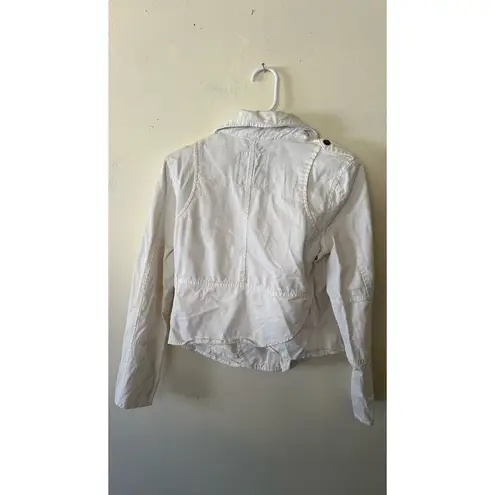 American Eagle Women " Outfitter" white denim zip up jacket. Size S