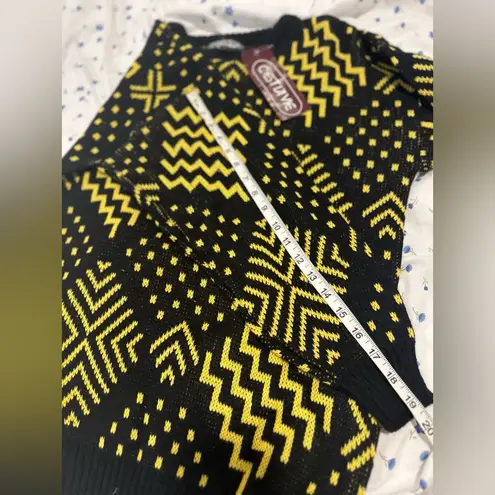 VTG NWT 90s Women’s Sz:M C’est La Vie Black & Yellow Geometric Pullover Sweater Size M