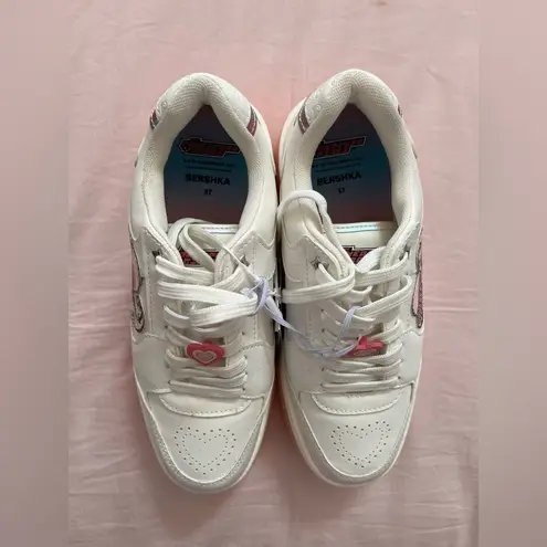 Bershka  x Powerpuff Girls White and Pink Platform Sneakers - Image 3