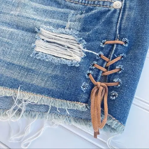 Dollhouse Hi Rise jean shorts, side ties Size 3