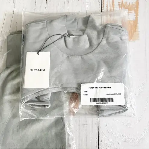 Cuyana 3 Piece Workout Set Steel color Size Small