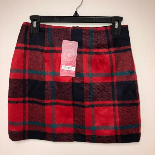 Fashion On Earth New With Tag Red Black & Green Checkered Zipper Front Skirt