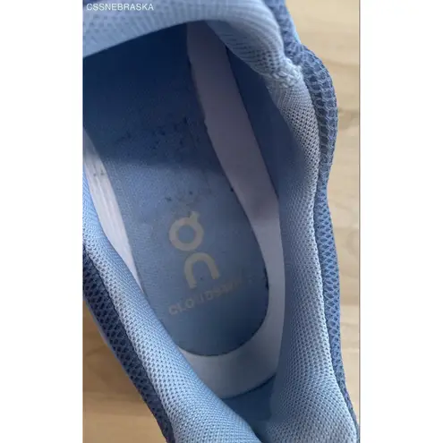 on cloud On Running Cloudswift running shoes in the Lake Sky Blue color. - Size 8.5