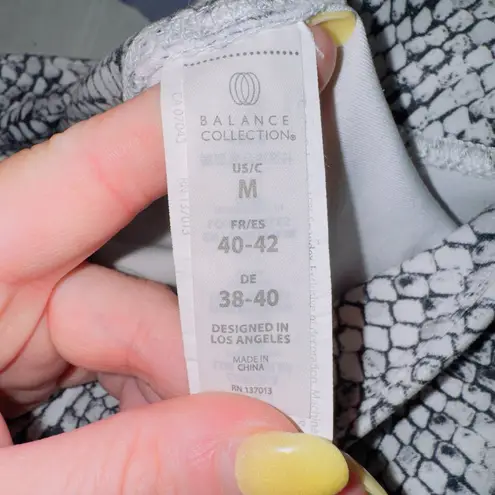 Balance Collection Women's Black White Monochrome Patterned High Rise Leggings