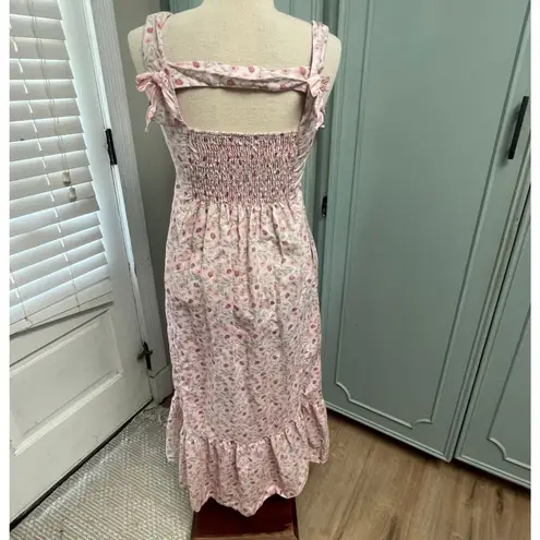 Dondolo Smocked Strawberry Linen Blend Dress Open Back Sz Medium Floral Ruffle Pink