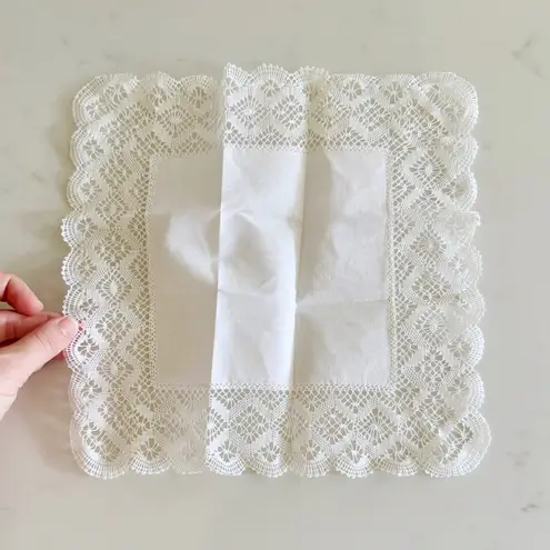 Vintage Louise Verschueren Ivory Lace Embroidered Handkerchief White