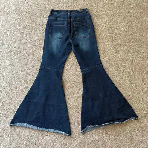 Grace in LA High Waisted Medium To Dark Wash Super Flare Bell Bottoms Boho (28) Blue