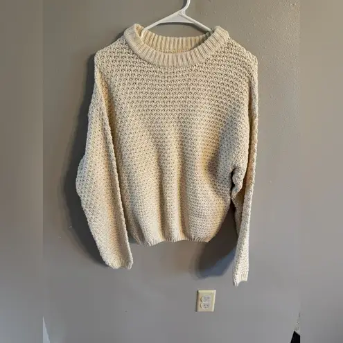Universal Threads 2/$15 Universal Thread Off-White Textured Sweater