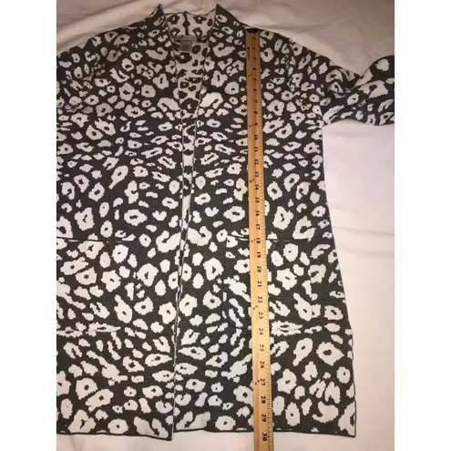 Cotton Emporium Leopard Print Cardigan Size S Open Front Gray Winter White Long Sweater Pockets