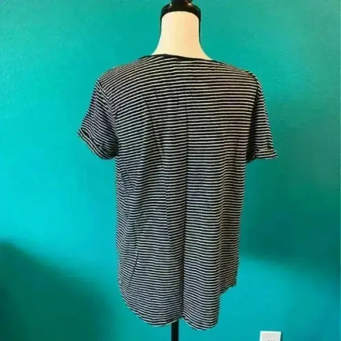 H&M ⭐️  black striped shirt in size medium