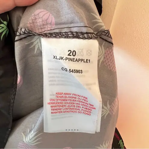 Brave Soul Women’s Black Pineapple Raincoat Jacket Zip Size 16