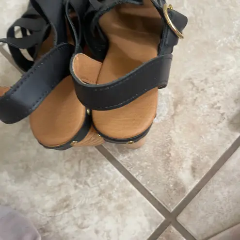 Anthropology Black Leather Clog Platform Sandals Wood Heel Sz 7 Strappy woens