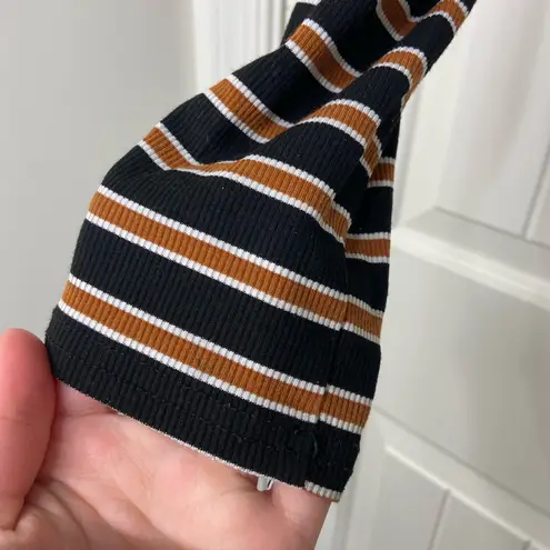 Women’s black brown striped mock neck ribbed stretch cropped long sleeve top M Size M