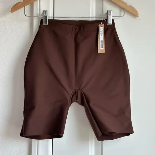 SKIMS Body Butt Enhancing Padded Short in Cocoa, Size XXS