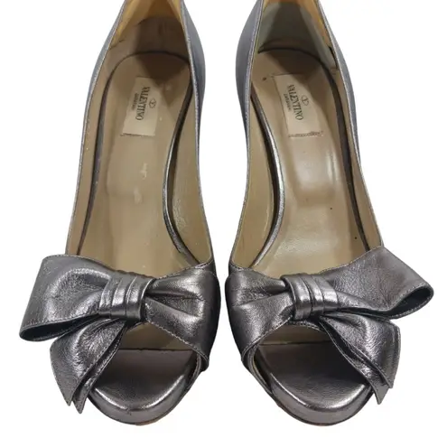Valentino Garavani S2328 GUC $1,100 Heels size 39.5 US 9.5