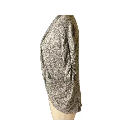 Free Kisses Cozy Minimalist Gray Open Front Cardigan Women’s Small