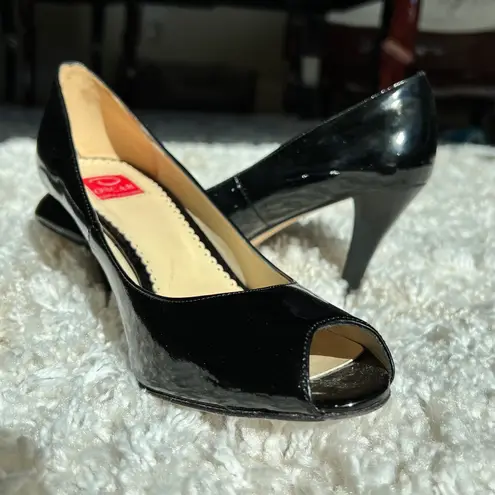 Oscar de la Renta Black Peeptoe Pumps