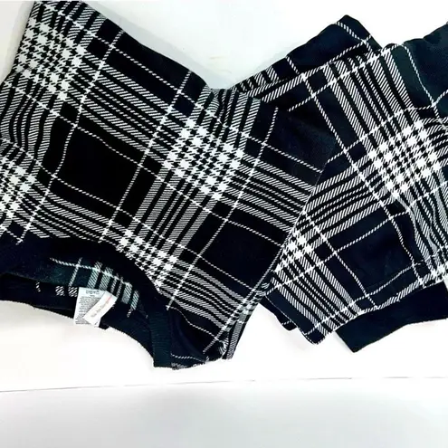 Women’s Plaid Black and White JoySpun super soft pj sets pants top is crop Size L