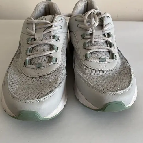 Ryka Mesh Walking Sneakers Harmonic Vapor Grey size 8.5 W wide excellent