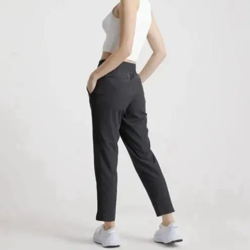 Quince Performance Tech Black Ankle Pants Women’s Size Medium