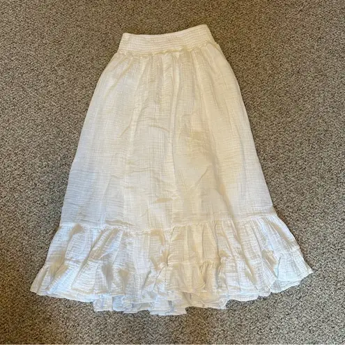 American Eagle  White Skirt