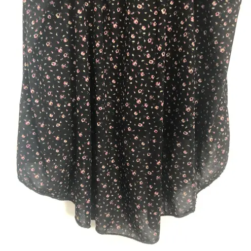 julie's closet Floral Button Down Lace Top Size M