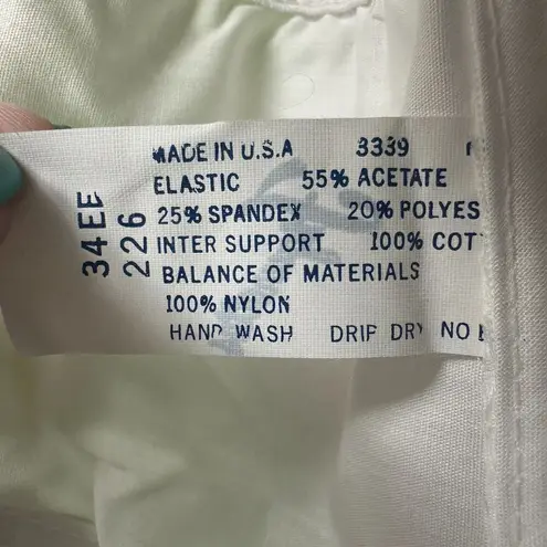 Figuerettes USA made 1960s Lace Bullet Bra 34 EE – Unworn vintage deadstock Size undefined