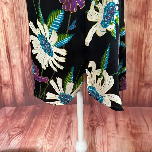 Violet+Claire  Black Floral Print V Neck Shell Tank Top