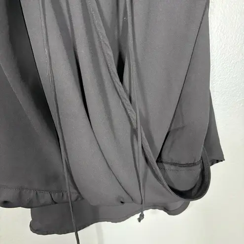 Be cool Women's Black Faux Wrap Minimalist Tank Top - Size Medium - Spaghetti