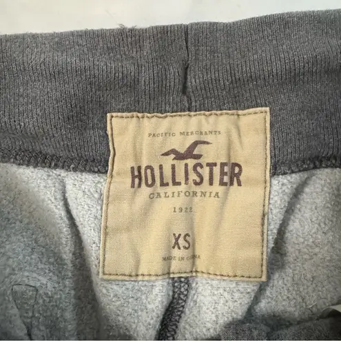 Hollister  Grey Logo Distressed Sweatpants Size XS Wide Leg Pockets Lounge Comfy