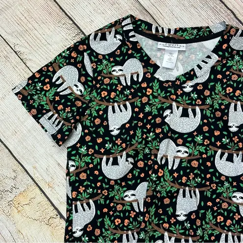 Sloth hanging in tree small women's short sleeve shirt