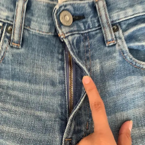 Moussy 24 Skinny Jeans Cut Off Hem Distressed Light Wash Denim Blue