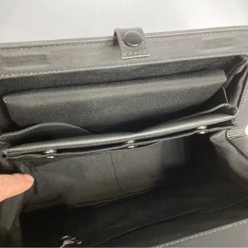 Petunia Pickle Bottom Evening In Innsbruck in gray small/medium diaper bag