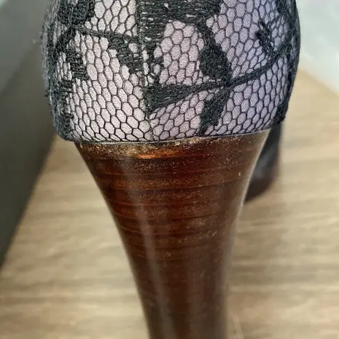 Gucci  x Tom Ford Floral Lace Print Lavender Purple Block Heels size 38 size 8