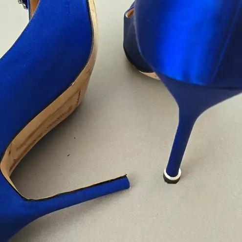 Manolo Blahnik Hangisi 105 crystal-embellished satin pumps