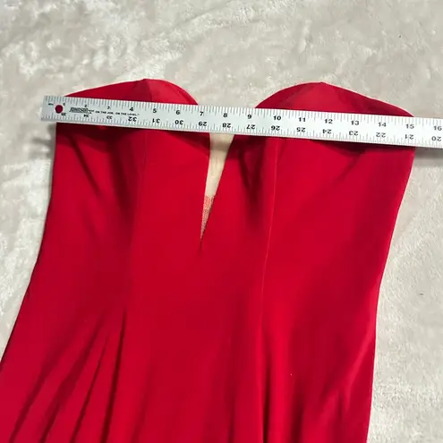 Mac Duggal Bustier Gown Women's 8 Red Strapless Sweetheart Maxi Pooled Train