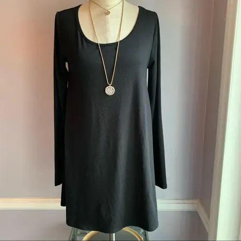 Mossimo black long sleeve scoop neck a