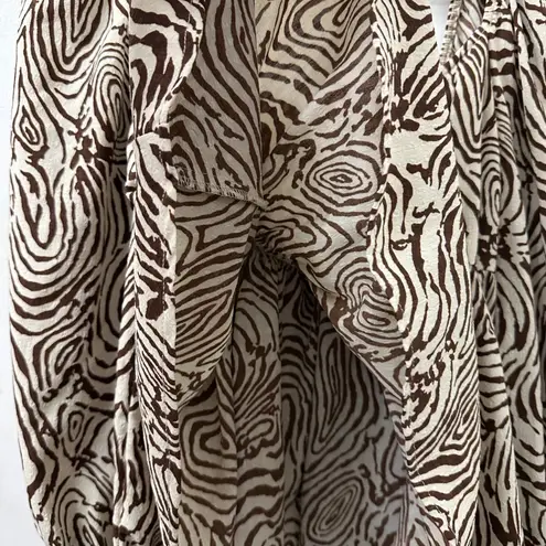 Moon River NWOT Anthropologie M Puff Sleeve Babydoll Crop Top Psychedelic Funky