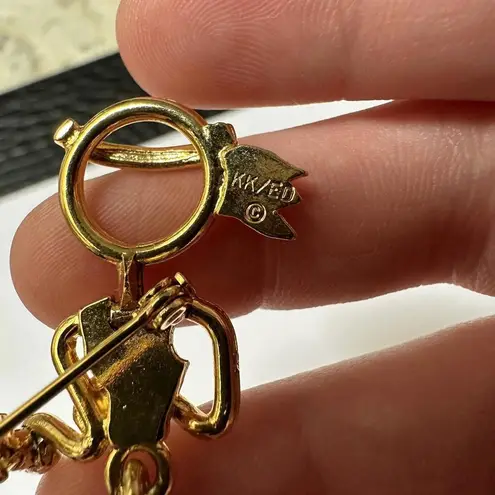 Signed KKIED Gold Tone Brooch Pin Athlete / Lady Running Hinged Swinging Legs