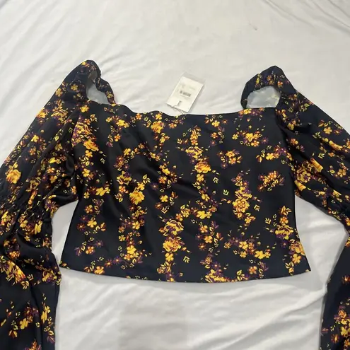 C/MEO COLLECTIVE NWT All Right Now LS Top Puff Sleeve Floral SIZE Large