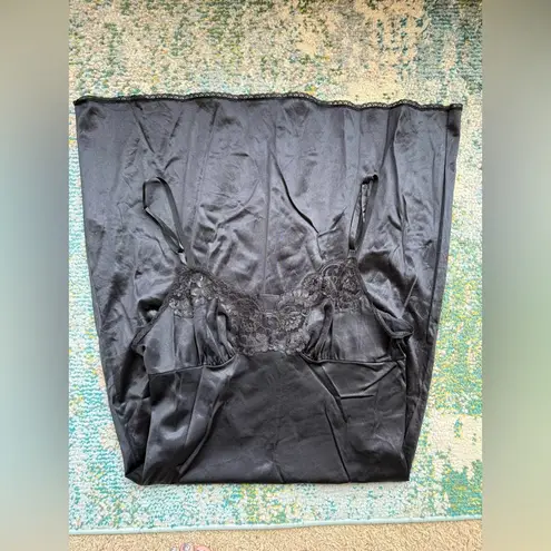 Vintage black lace slip dress, size medium